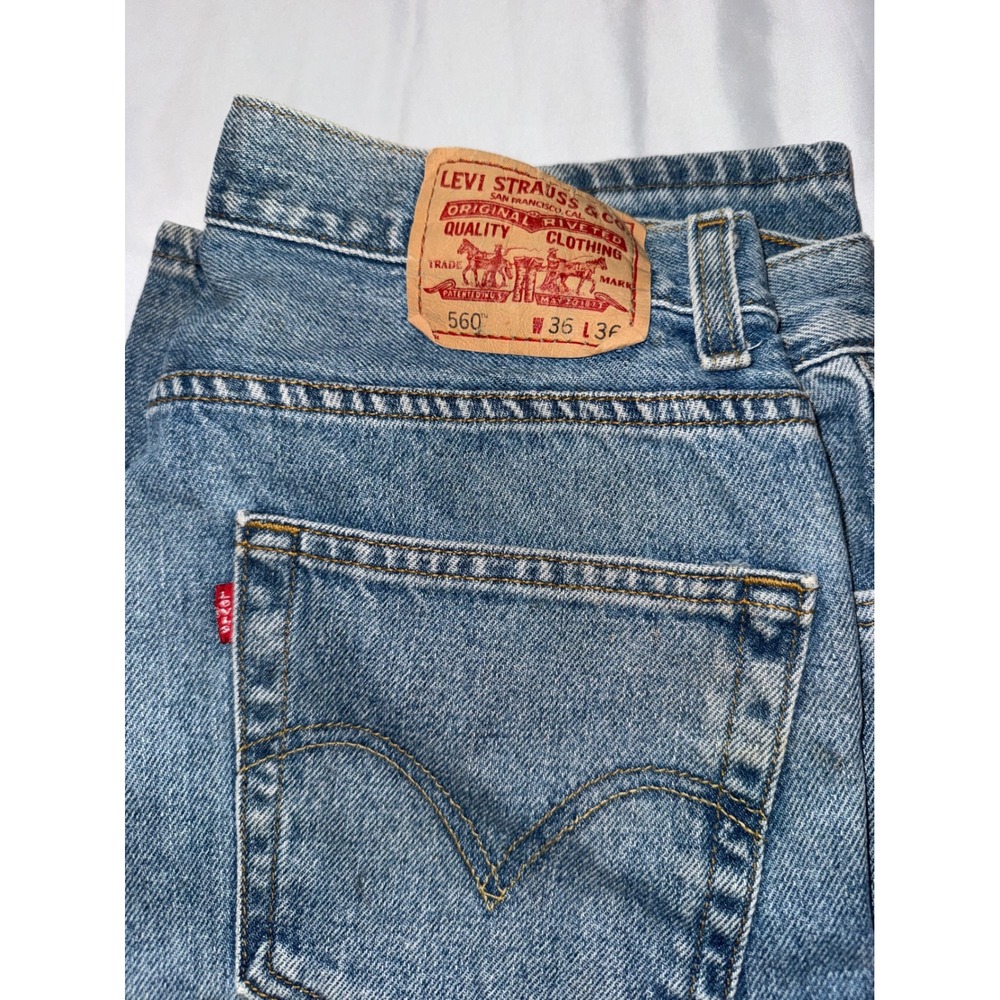 Levis 560 Comfort Fit Jeans Mens 36x36 Medium Wash Blue Denim Relaxed Tapered